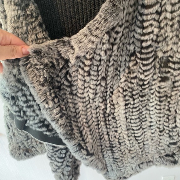 Elie Tahari Silver Rabbit Fur Sweater Vest M - Picture 6 of 14